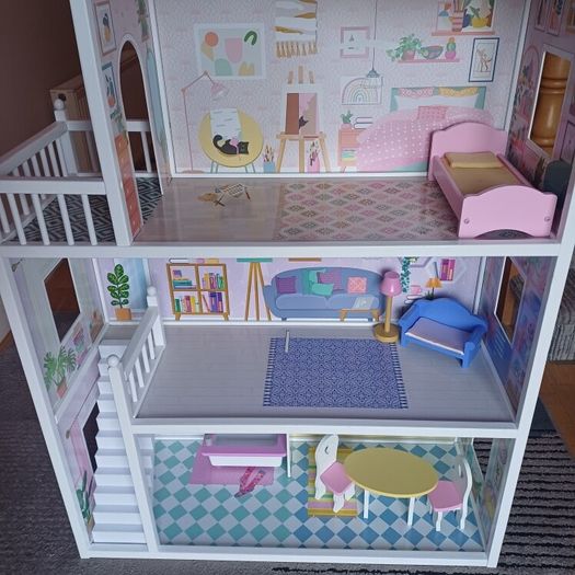 sadies toy doll house