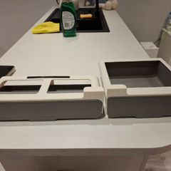 2 x Joseph Joseph Clip in cupboard drawers