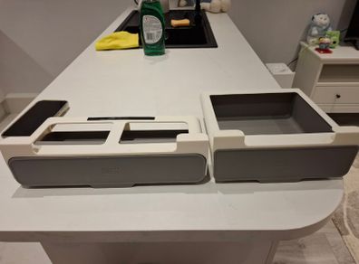 2 x Joseph Joseph Clip in cupboard drawers