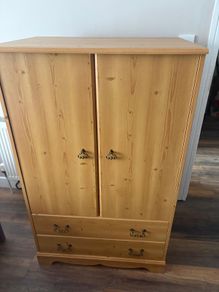 Wardrobe with 2 drawers