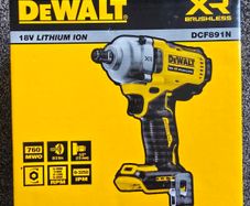 dewalt wrench
