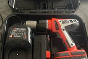 Black &amp; Decker Cordless Drill Set