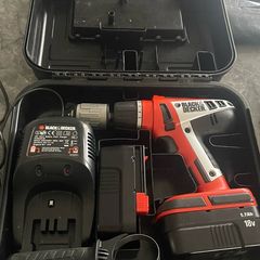 Black & Decker Cordless Drill Set