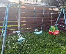 kids swing