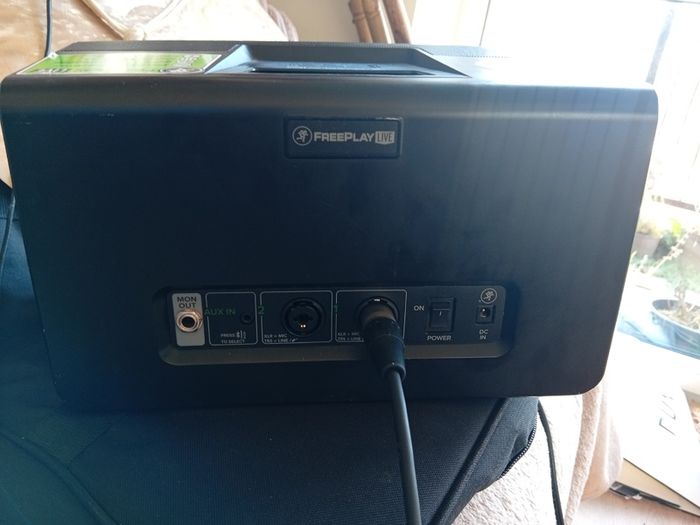 Mackie freeplay live personal p.a. speaker