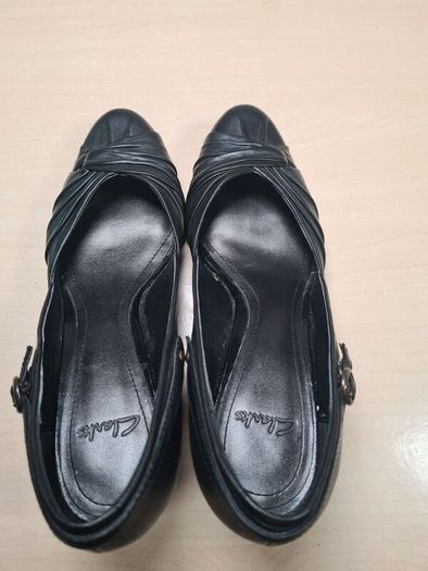 womens CLARKS CONE heels court formal casual black leather slip on closed toe Size UK 4 D EU 37