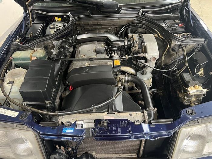 Mercedes-Benz E-Class 1994