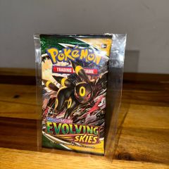 Pokemon: Evolving Skies Booster