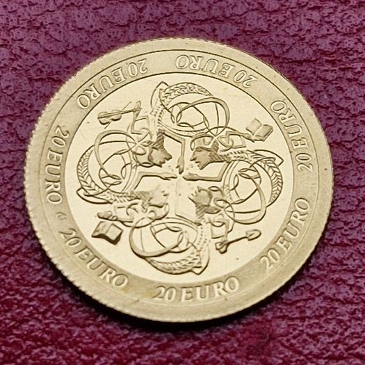 2007 Central Bank Celtic Culture 20 Euro Gold coin in box with Coa. (1.24 Grams)