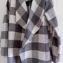 Ladies Coat S/M Image 3