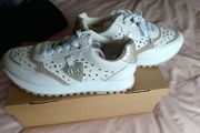 ladies trainers