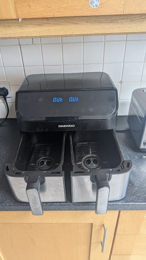 Daewoo 9L Dual Basket Air Fryer Great Condition
