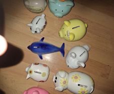 Job lot of nice piggy banks, going to put as 1 euros so anyone can make me an offer,  best offers pls, need gone ASAP.