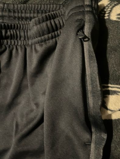 Under Armour Bottoms size large