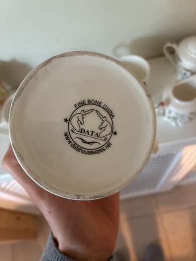 Assorted set of fine bone china