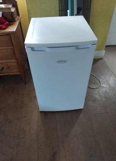 belling under counter fridge