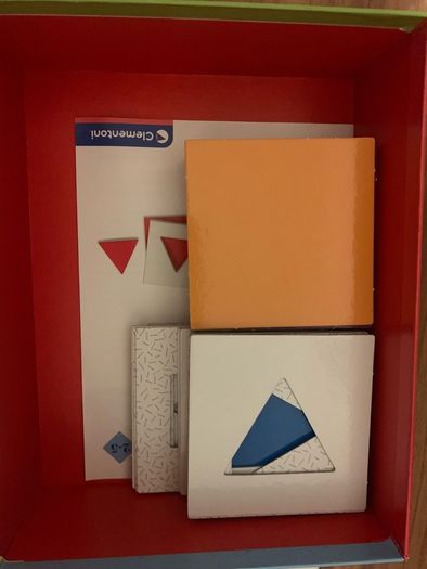 Montessori shapes & colours game