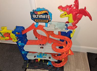 Hot Wheels Garage