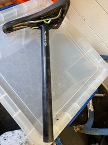 Fizik saddle & Easton seat post