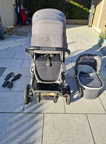 Uppababy vista V2 bundle