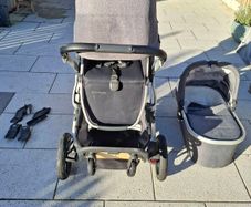 Uppababy vista V2 bundle