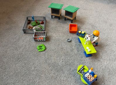 Playmobil vet and animal set