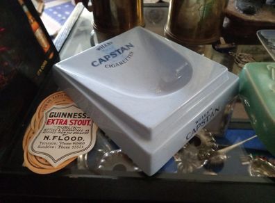 Wills's Capstan change tray