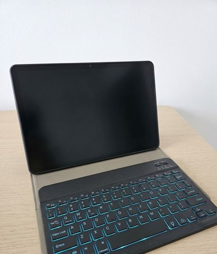 Samsung Galaxy Tab A9 Plus (Excellent Condition) + Backlit Bluetooth Keyboard Case