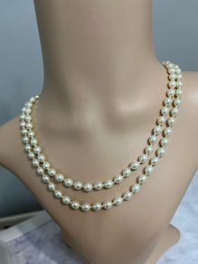 pearl necklace
