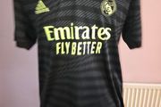 Real Madrid 2022/23 Away Jersey - Medium size