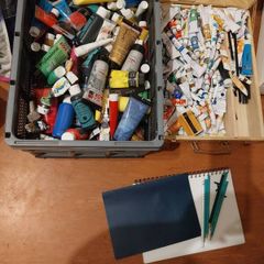 Acrylic Paints & Easel Box