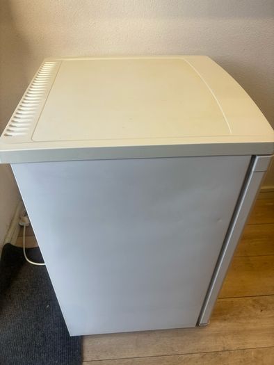 Powerpoint P4554FMLW Undercounter Fridge Freezer