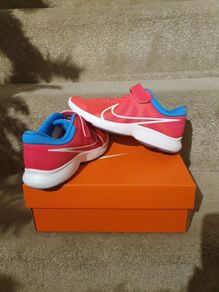 New Nike ( unisex) trainers size 2uk