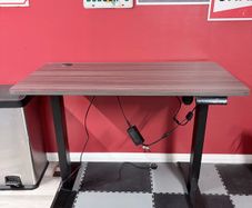 Electric height-adjustable sit-stand desk