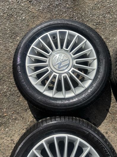 Volkswagen Alloy Wheels with Michellin tires