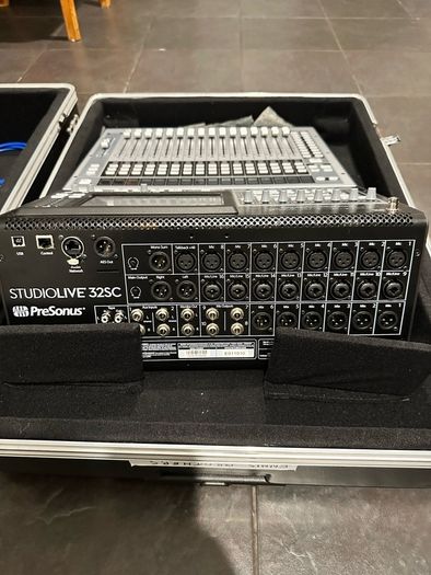 Presonus Studiolive 32SC: 32 Channel Digital Mixer