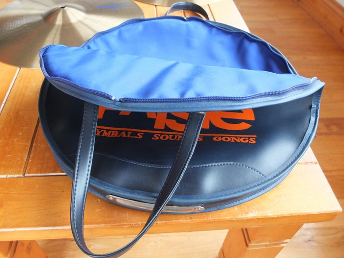 Paiste 602 Marching Cymbals, 16 inch With Bag.