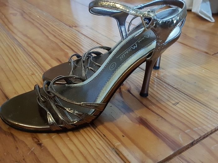 Size 5 Copper / Gold Sandals