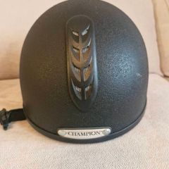Riding hat