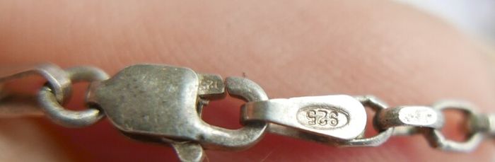 Vintage 925 Sterling Silver large Cross Pendant and Chain length 20" - 22g