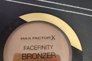 New Max Factor Bronzer