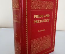 Pride and Prejudice by Jane Austen. Illustrated by Jenny Thorne (HQ889)