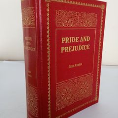 Pride and Prejudice by Jane Austen. Illustrated by Jenny Thorne (HQ889)