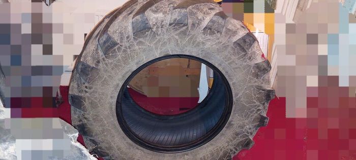 Jcb loader tyres