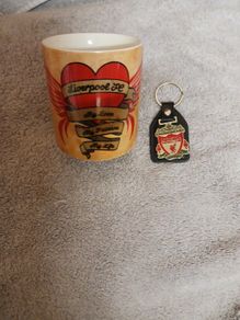 Liverpool mug and keychain