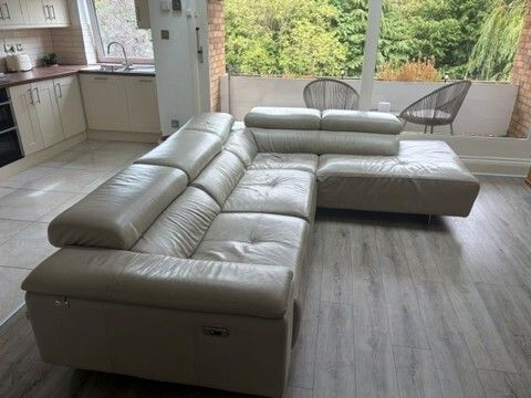 New Trend Concepts Italian Leather Corner Recliner