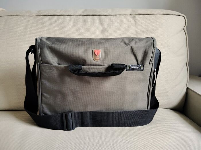 Tech air messenger / laptop bag