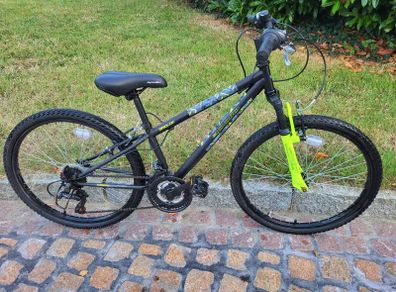 Apollo Gridlok Junior Mountain Bike - 24" Wheel