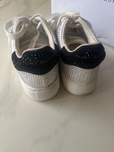 KURT GEIGER London size 37 but more like 36, size 3