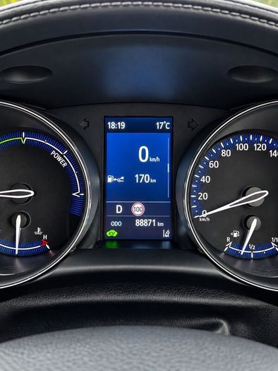 2022 Toyota C-hr 1.8 Hybrid Sport
